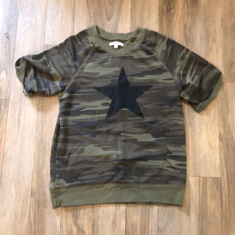 Short sleeve shirt